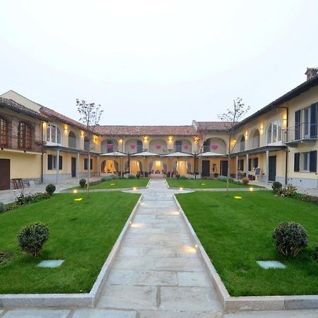 Agriturismo Cascina Varie Castagnito Eksteriør billede