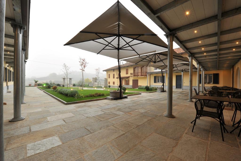 Agriturismo Cascina Varie Castagnito Eksteriør billede