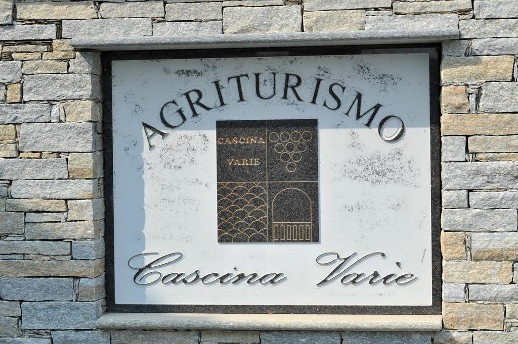 Agriturismo Cascina Varie Castagnito Eksteriør billede