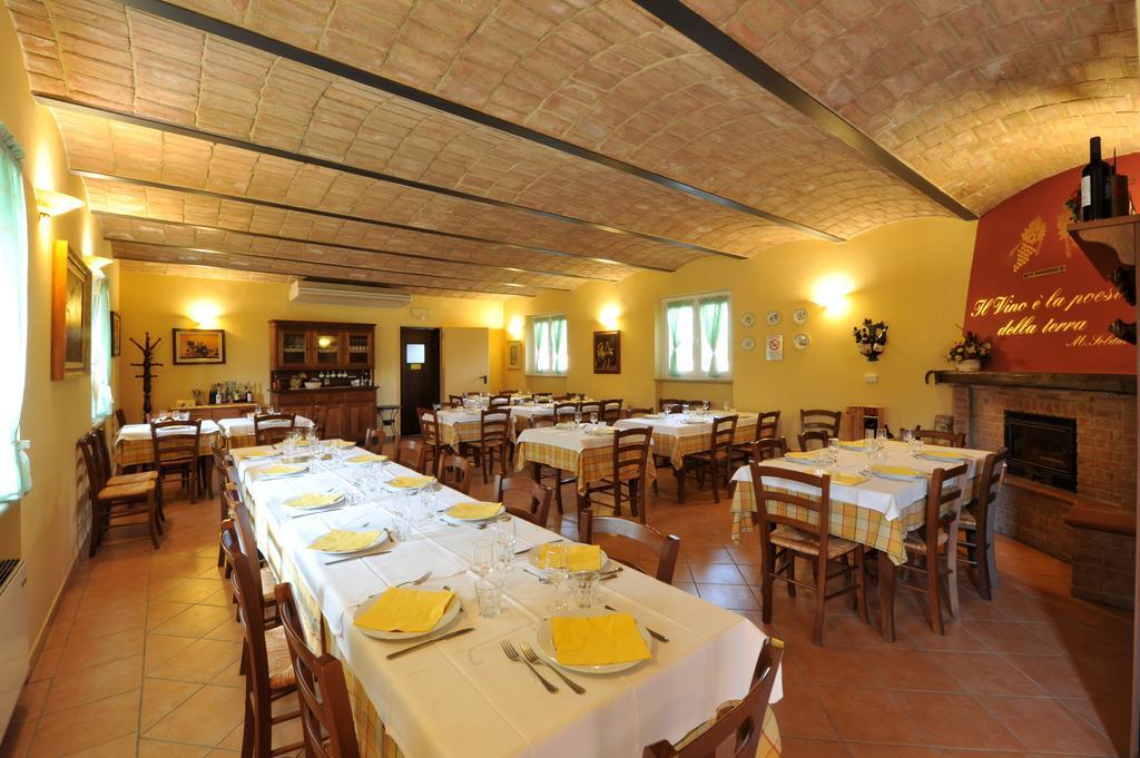 Agriturismo Cascina Varie Castagnito Eksteriør billede