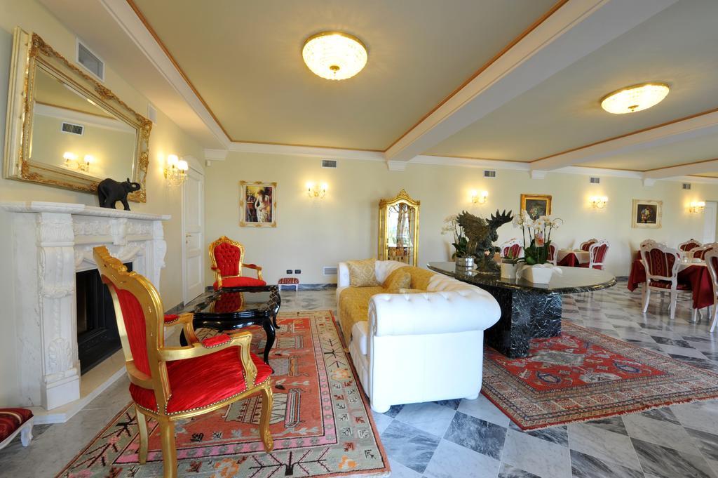 Agriturismo Cascina Varie Castagnito Eksteriør billede